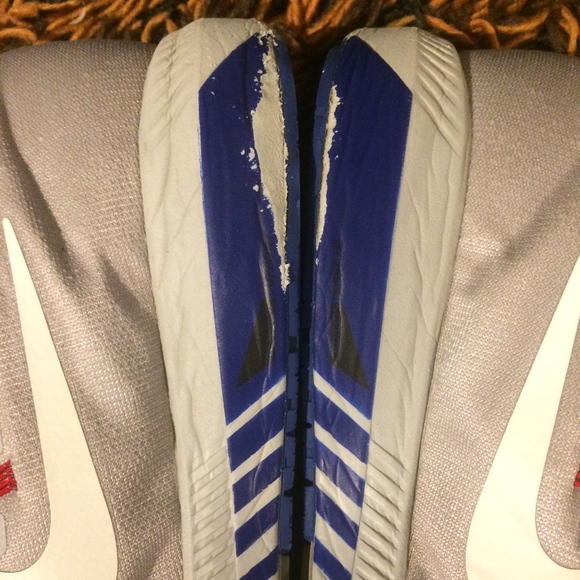 Nike Shoes - Picture 7 of 8